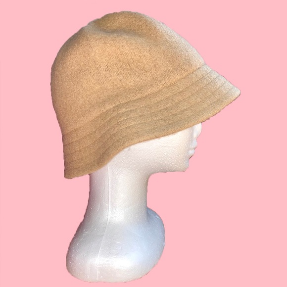 60’s/70’s Vintage Tan Wool Bucket Hat - Picture 4 of 7